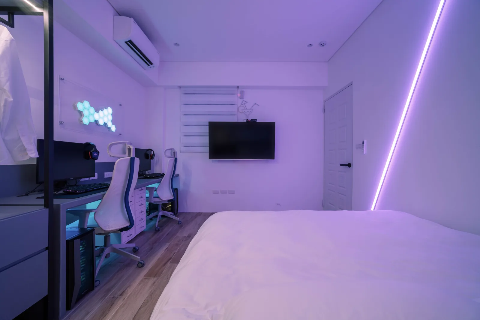 Room 301, a Double Room with high-tech entertainment